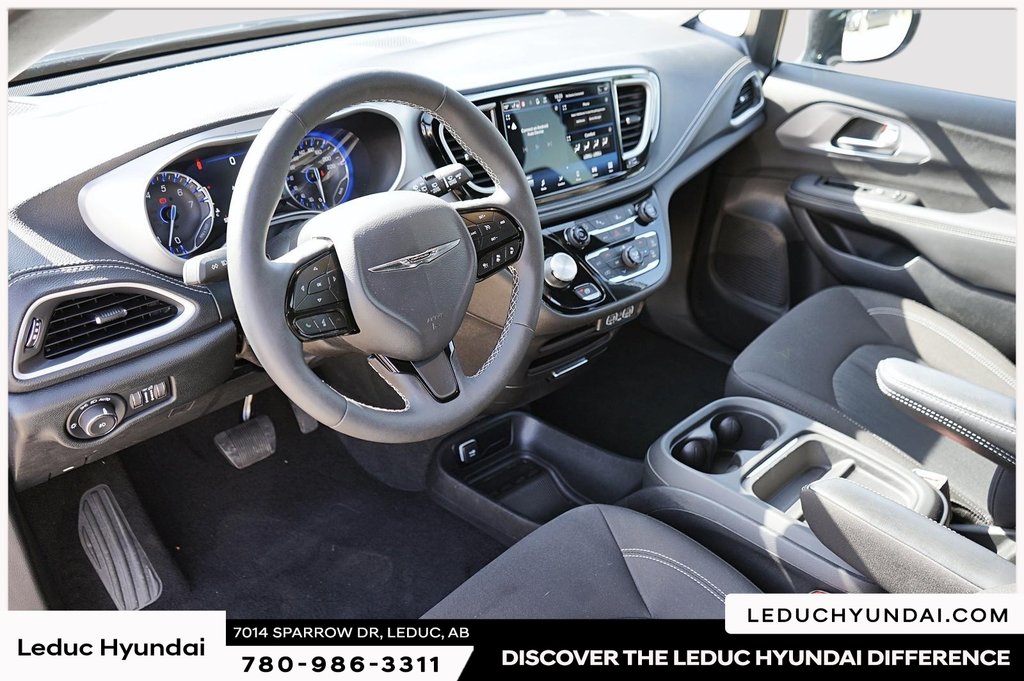 2024 Chrysler Pacifica Touring in Leduc, Alberta - 12 - w1024h768px
