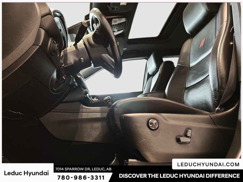 2023 Dodge Durango R/T in Leduc, Alberta - 10 - w1024h768px