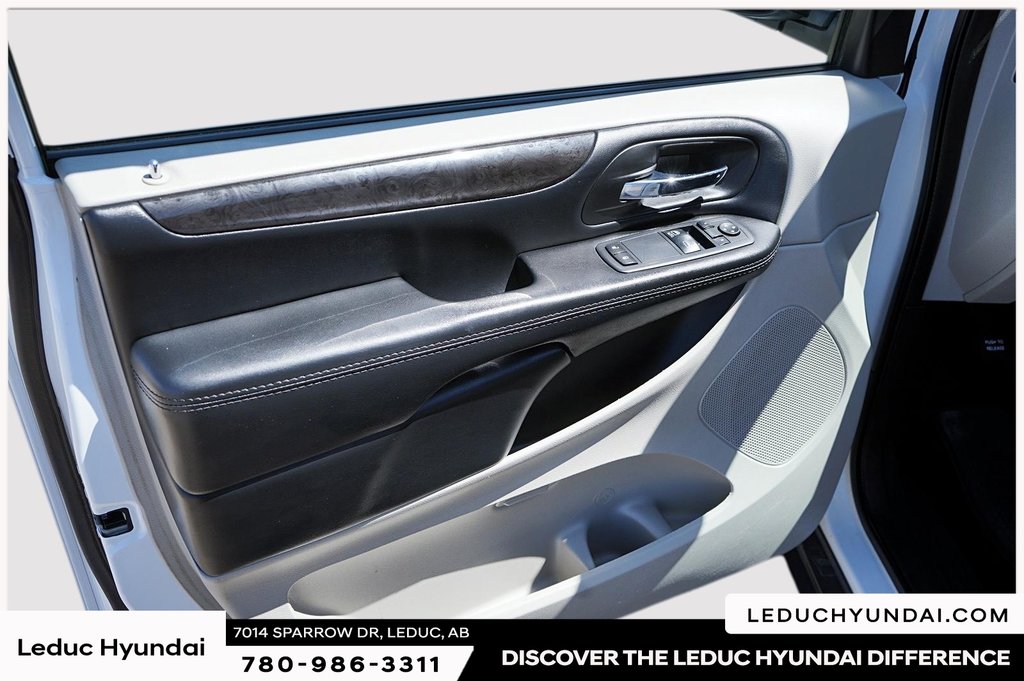 2019 Dodge Grand Caravan SXT in Leduc, Alberta - 10 - w1024h768px