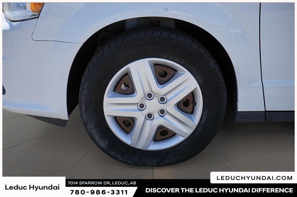 2019 Dodge Grand Caravan SXT in Leduc, Alberta - 6 - w1024h768px