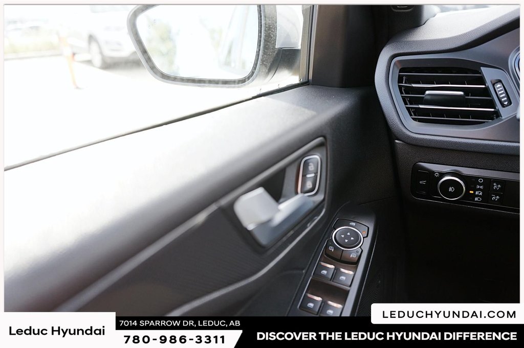 2025 Ford Escape ST-Line Select in Leduc, Alberta - 16 - w1024h768px
