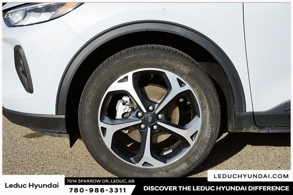 2025 Ford Escape ST-Line Select in Leduc, Alberta - 8 - w1024h768px