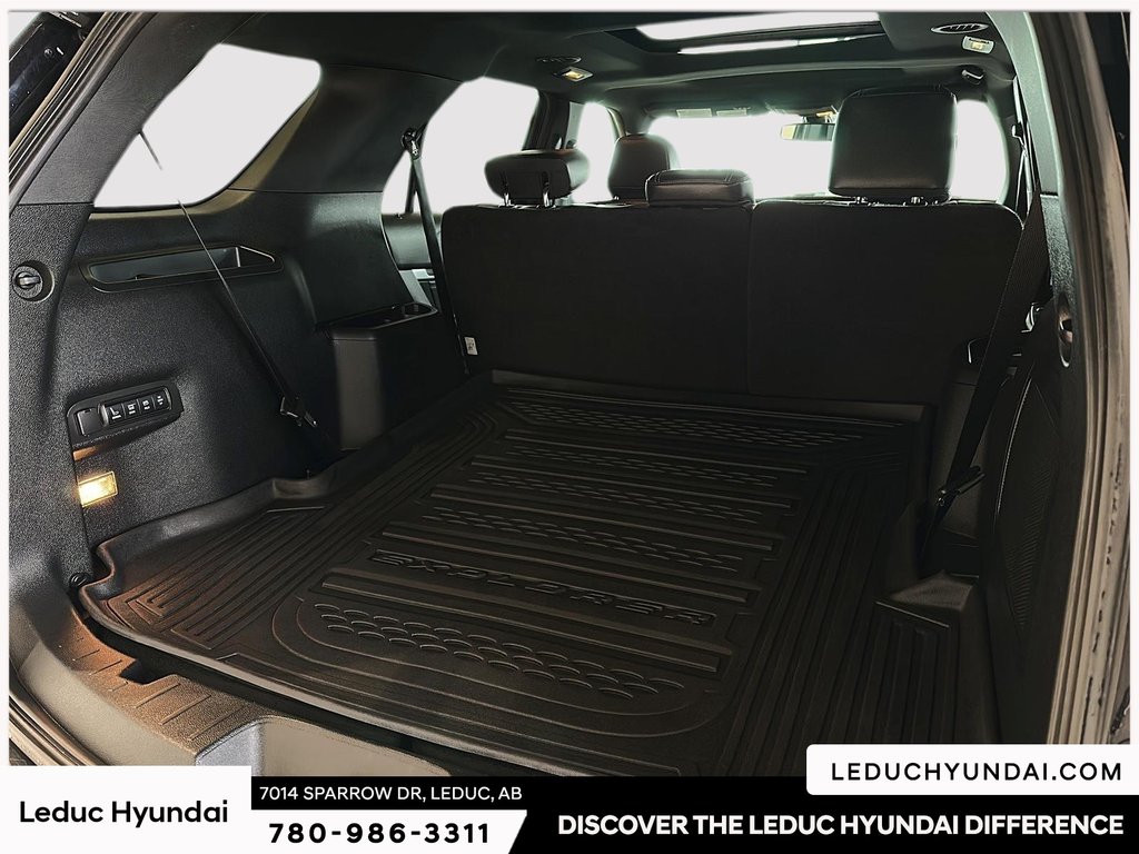 2017 Ford Explorer Limited in Leduc, Alberta - 7 - w1024h768px