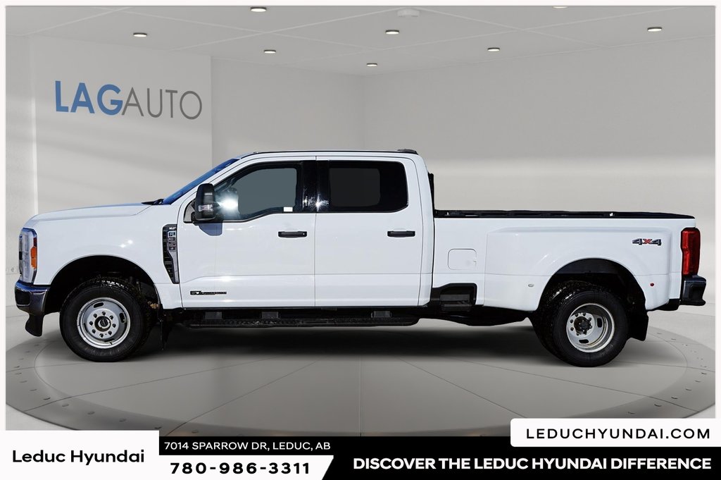 2023 Ford Super Duty F-350 DRW XLT in Leduc, Alberta - 5 - w1024h768px