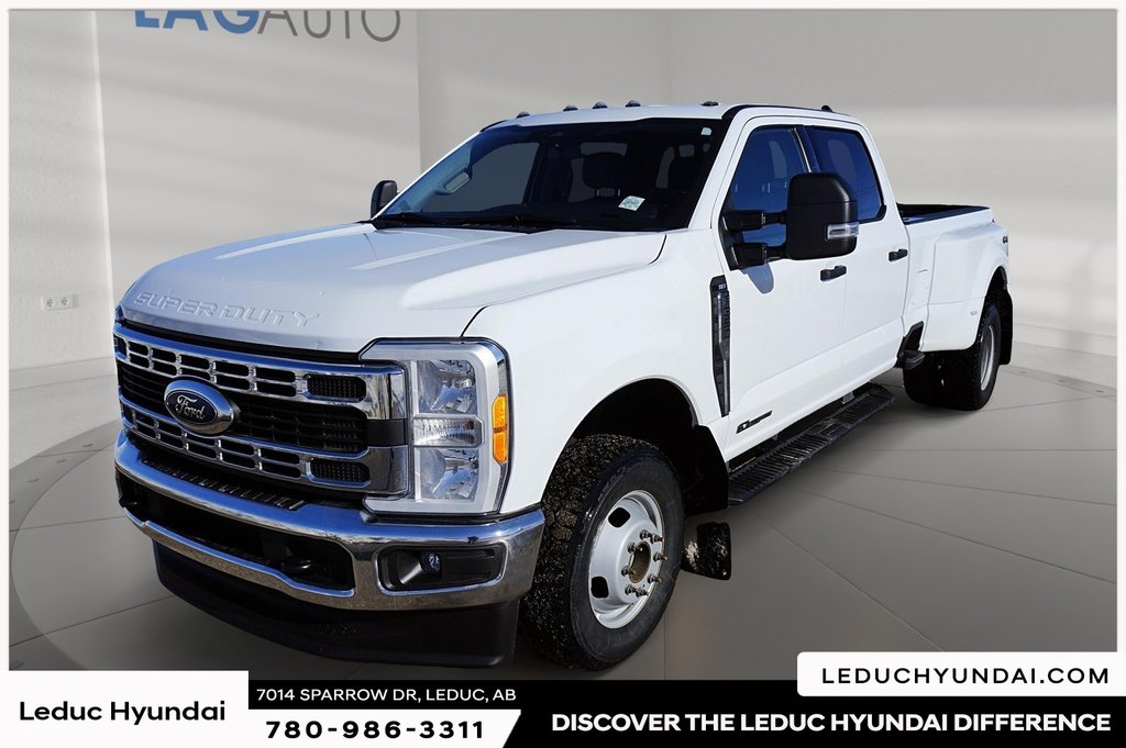 2023 Ford Super Duty F-350 DRW XLT in Leduc, Alberta - 1 - w1024h768px