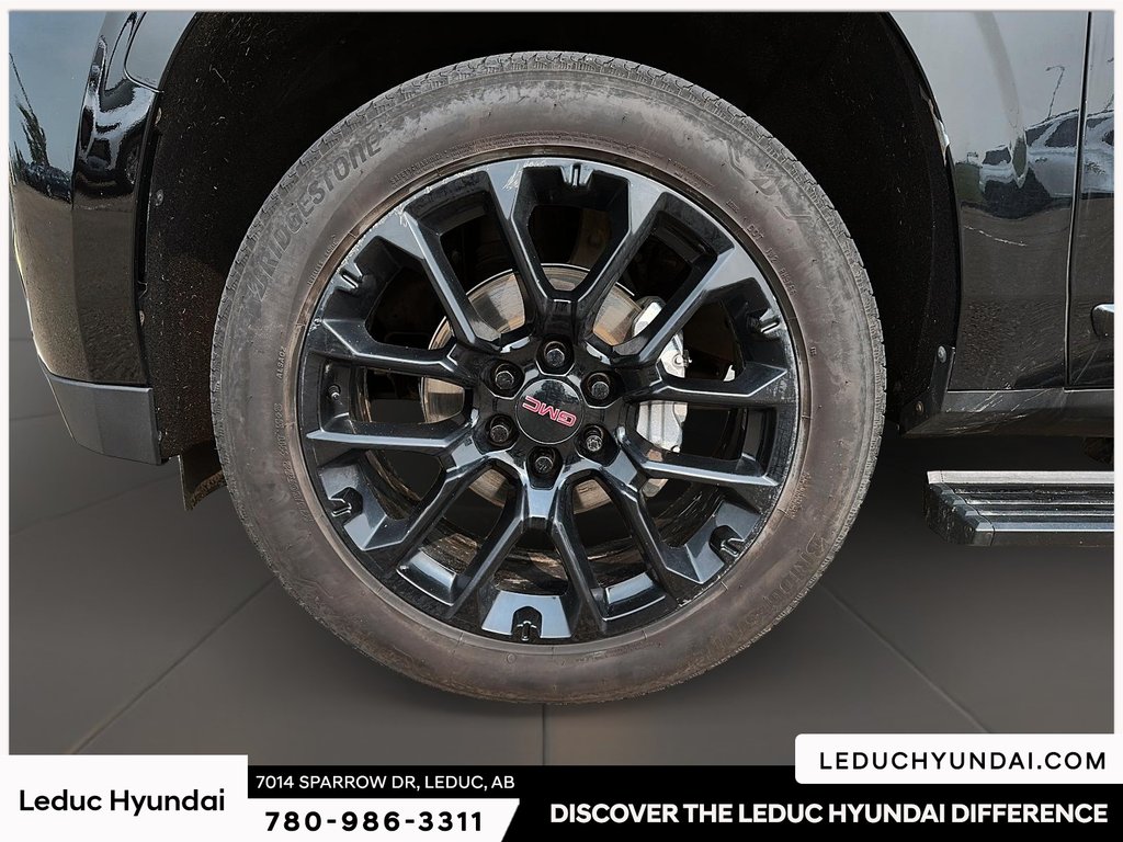 2022 GMC Yukon XL Denali in Leduc, Alberta - 7 - w1024h768px
