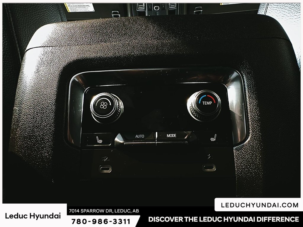 2022 GMC Yukon XL Denali in Leduc, Alberta - 12 - w1024h768px