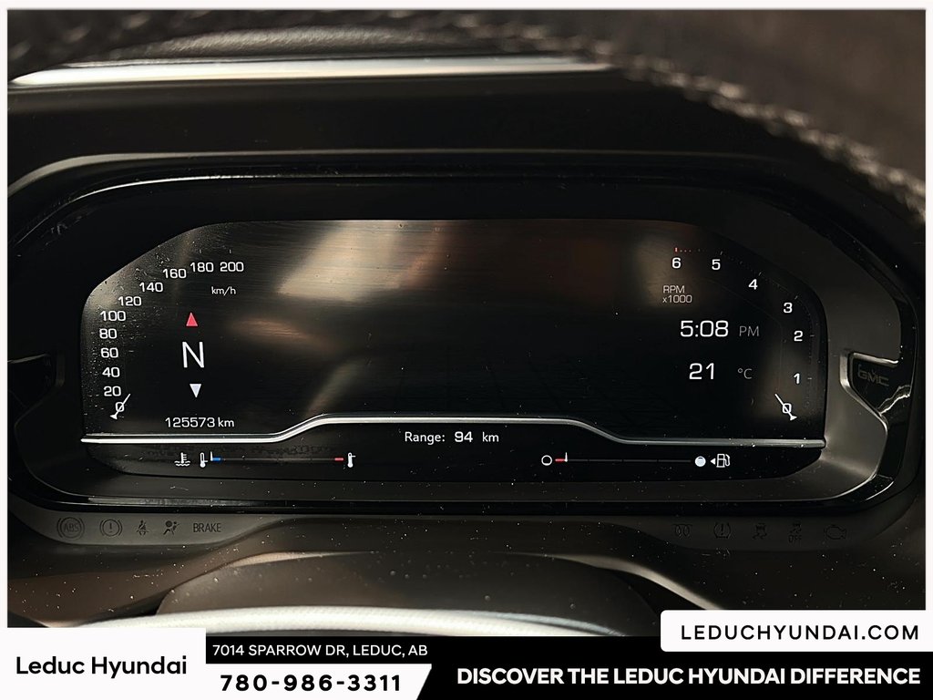 2022 GMC Yukon XL Denali in Leduc, Alberta - 18 - w1024h768px