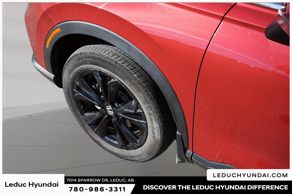 2024 Honda CR-V Hybrid Touring in Leduc, Alberta - 9 - w1024h768px