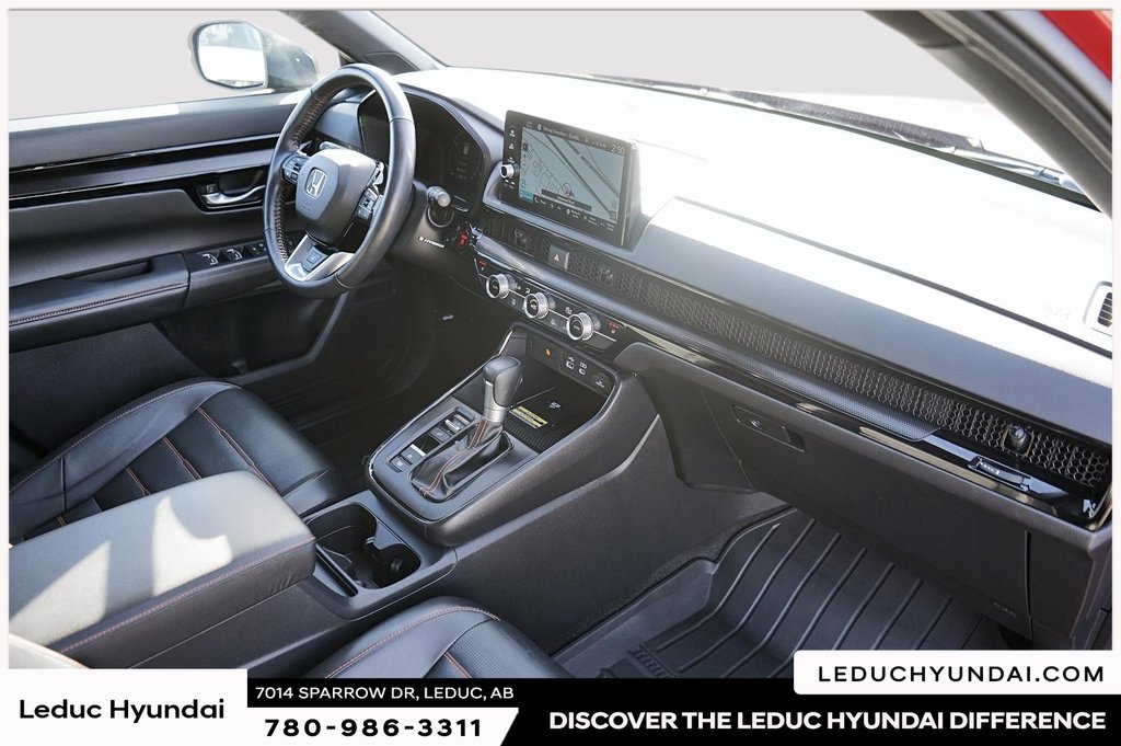 2024 Honda CR-V Hybrid Touring in Leduc, Alberta - 13 - w1024h768px