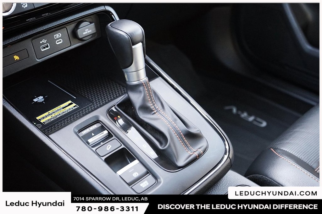 2024 Honda CR-V Hybrid Touring in Leduc, Alberta - 18 - w1024h768px