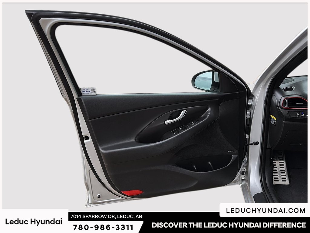 2018 Hyundai Elantra GT Sport in Leduc, Alberta - 12 - w1024h768px