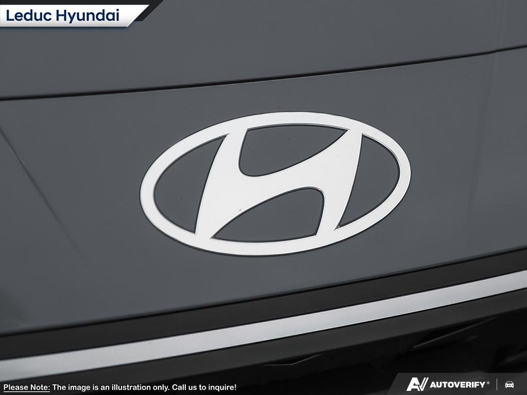 2026 Hyundai Elantra Hybrid Luxury Two-Tone Interior in Leduc, Alberta - 7 - w1024h768px