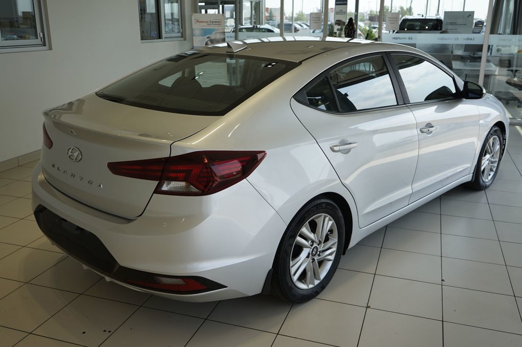 2020  Elantra Preferred w/Sun & Safety Package in Leduc, Alberta - 4 - w1024h768px