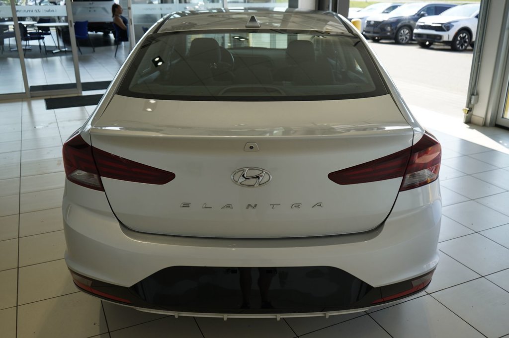 2020  Elantra Preferred w/Sun & Safety Package in Leduc, Alberta - 6 - w1024h768px