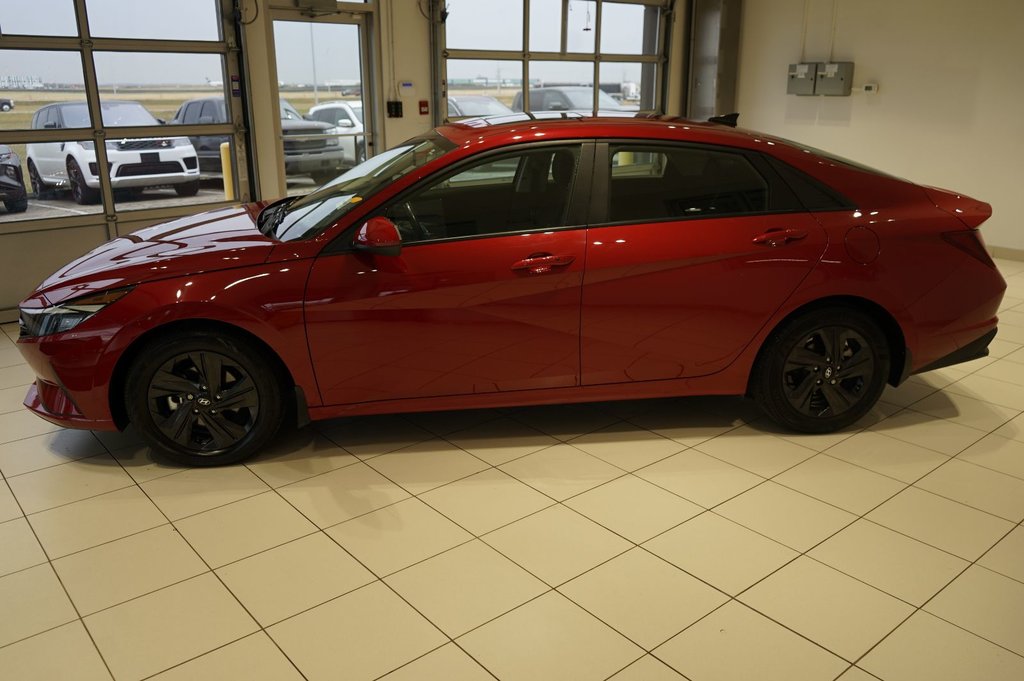 2022  Elantra Preferred in Leduc, Alberta - 2 - w1024h768px