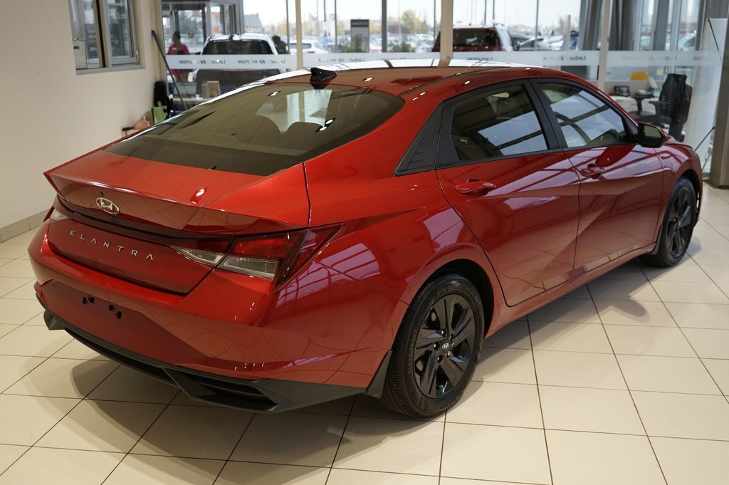 2022  Elantra Preferred in Leduc, Alberta - 7 - w1024h768px