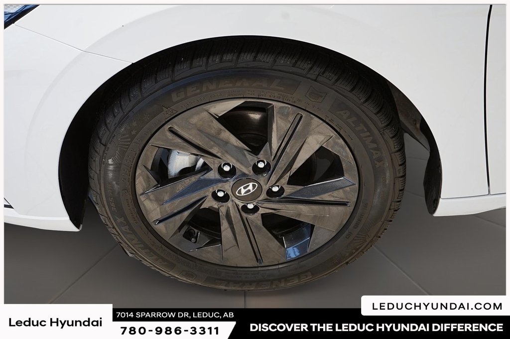 2023 Hyundai Elantra Preferred in Leduc, Alberta - 6 - w1024h768px