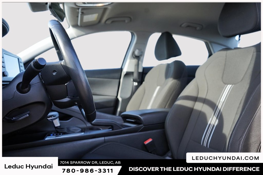 2023 Hyundai Elantra Preferred in Leduc, Alberta - 8 - w1024h768px