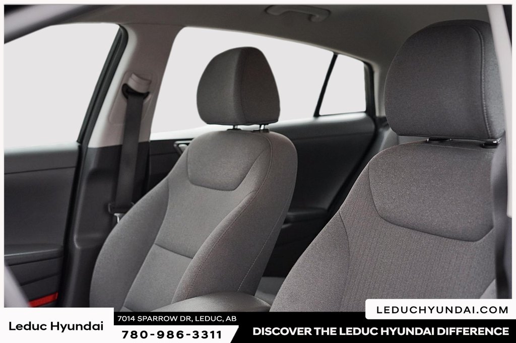 2020 Hyundai Ioniq Electric Base in Leduc, Alberta - 12 - w1024h768px