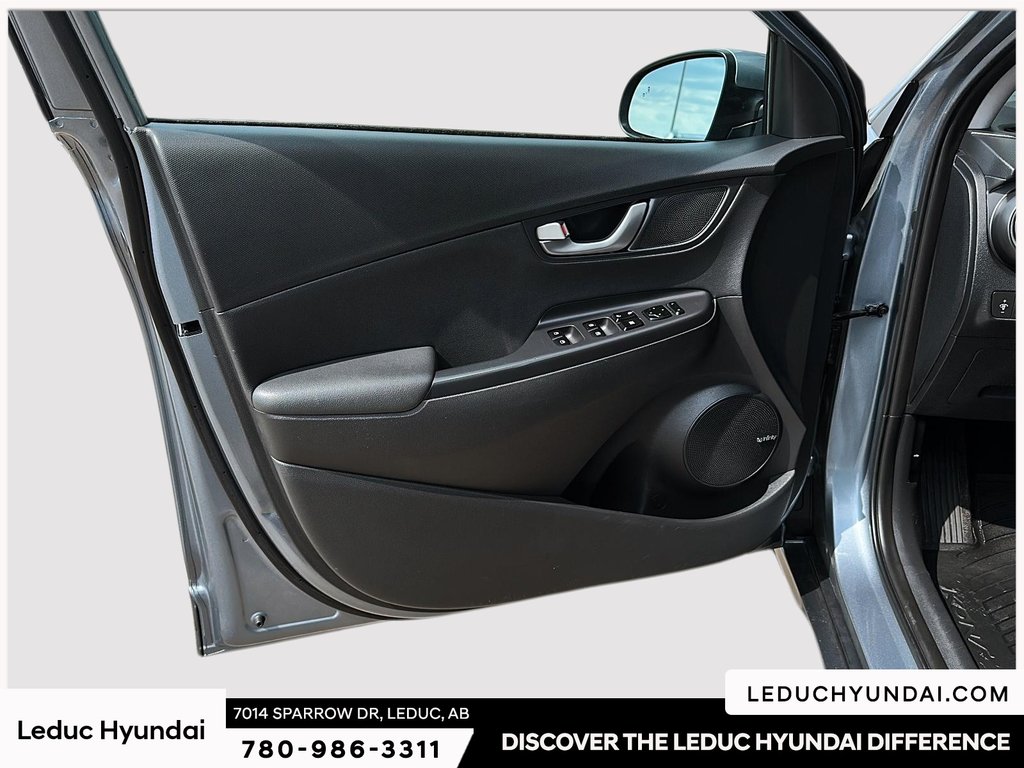 2018 Hyundai Kona 1.6T Ultimate in Leduc, Alberta - 12 - w1024h768px