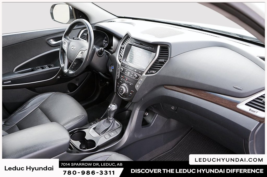 2017 Hyundai Santa Fe XL Luxury in Leduc, Alberta - 9 - w1024h768px