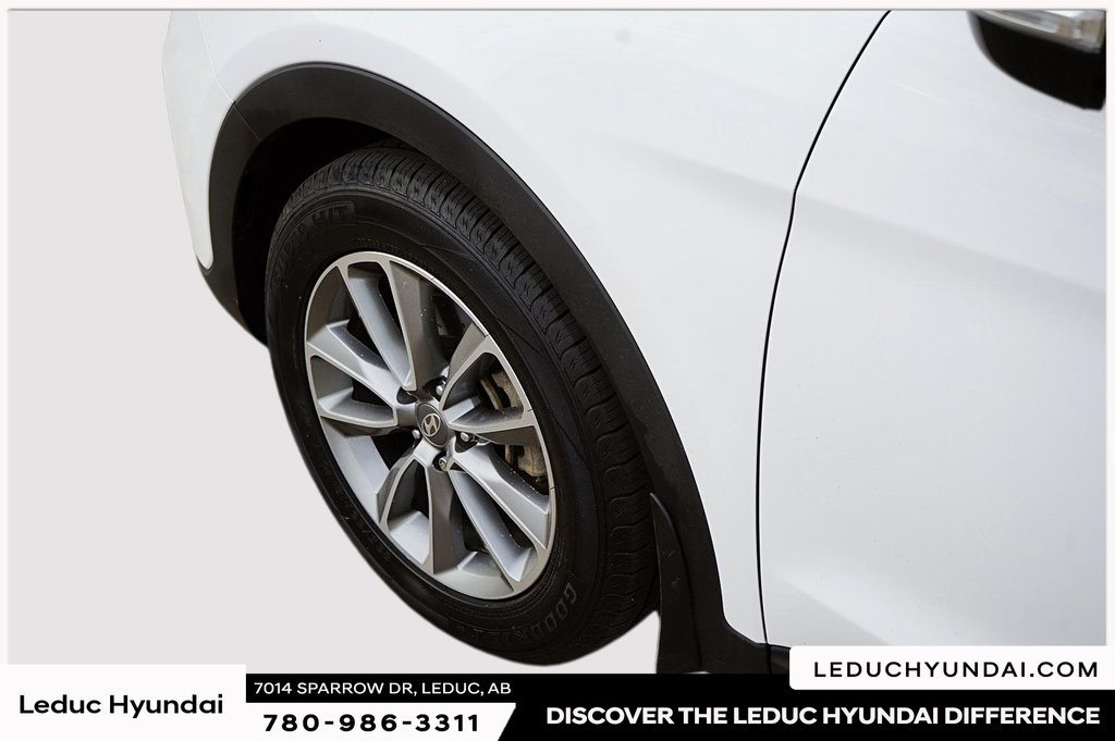 2017 Hyundai Santa Fe XL Luxury in Leduc, Alberta - 7 - w1024h768px