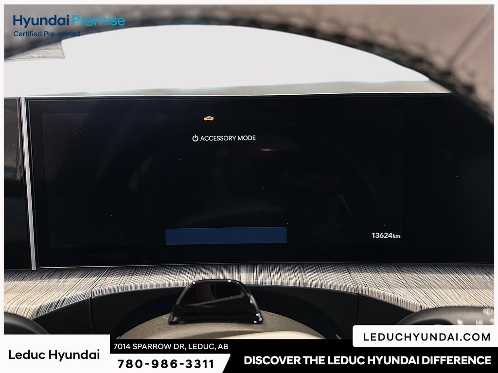 2025 Hyundai Santa Fe Ultimate in Leduc, Alberta - 22 - w1024h768px