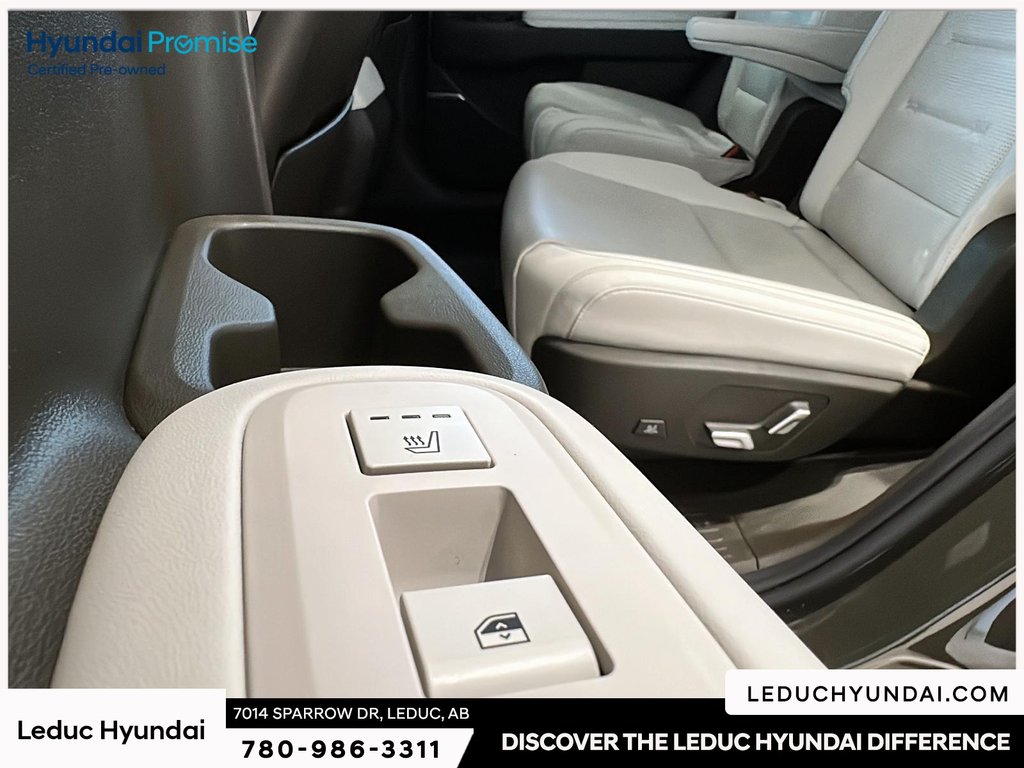 2025 Hyundai Santa Fe Ultimate in Leduc, Alberta - 18 - w1024h768px
