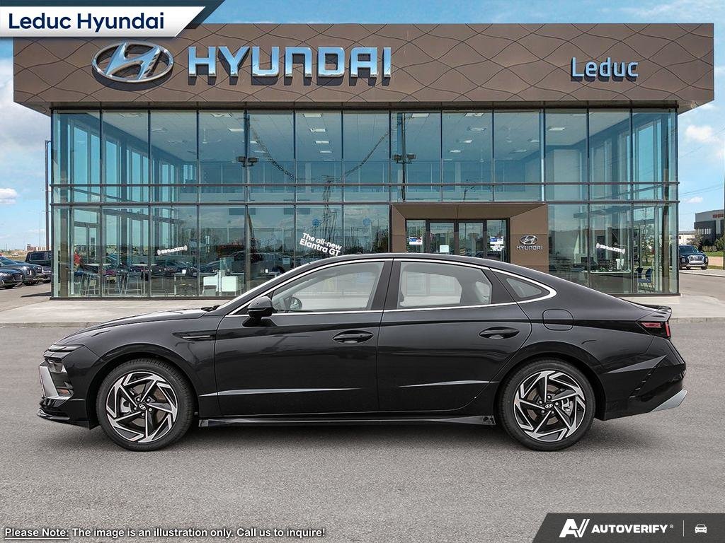 2026 Hyundai SONATA Hybrid Preferred-Trend in Leduc, Alberta - 3 - w1024h768px
