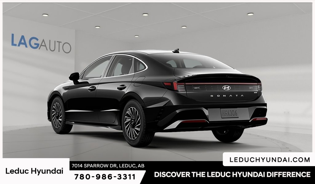2027 Hyundai Sonata Hybrid Preferred-Trend in Leduc, Alberta - 3 - w1024h768px
