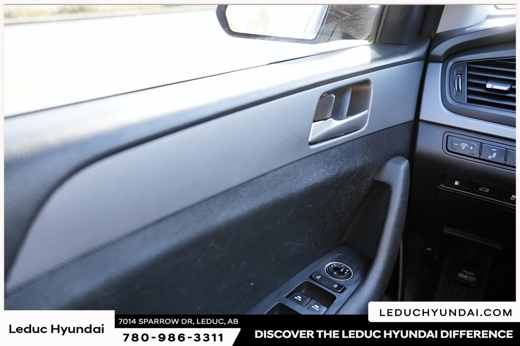 2019 Hyundai Sonata Essential in Leduc, Alberta - 16 - w1024h768px