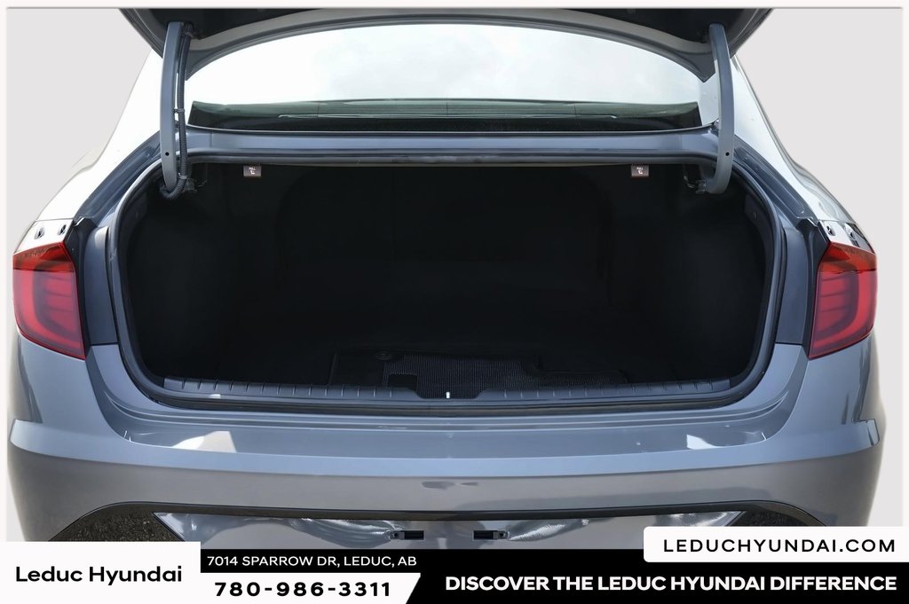 2020 Hyundai Sonata Luxury in Leduc, Alberta - 6 - w1024h768px