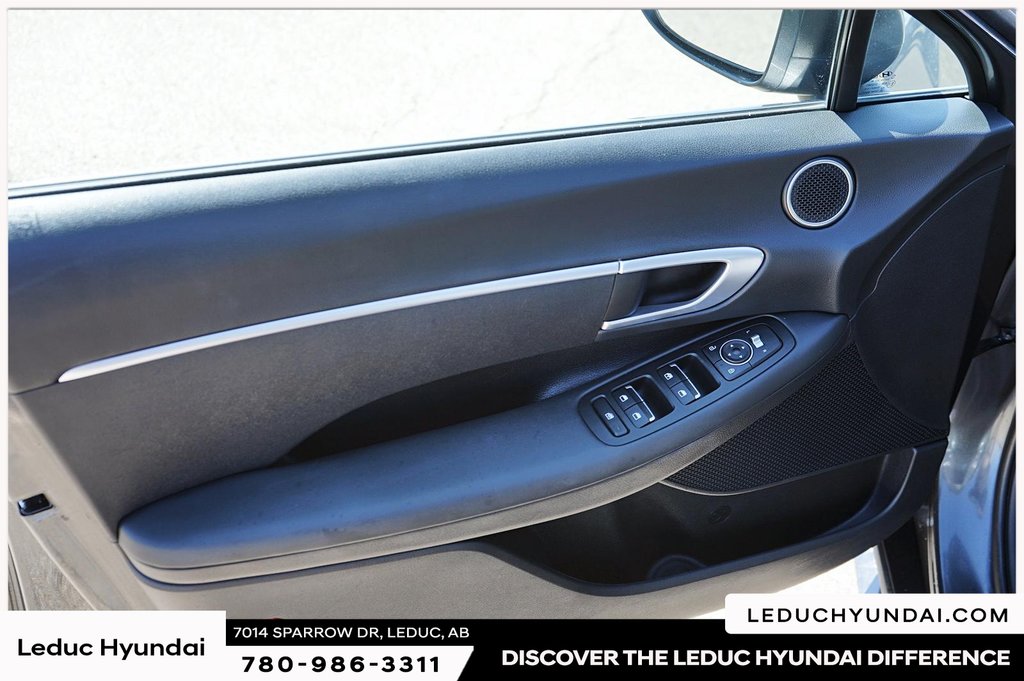 2021 Hyundai Sonata Preferred in Leduc, Alberta - 12 - w1024h768px