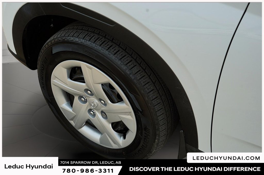 2024 Hyundai Venue Essential in Leduc, Alberta - 7 - w1024h768px