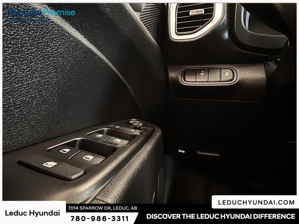 2025 Hyundai Venue Preferred in Leduc, Alberta - 21 - w1024h768px