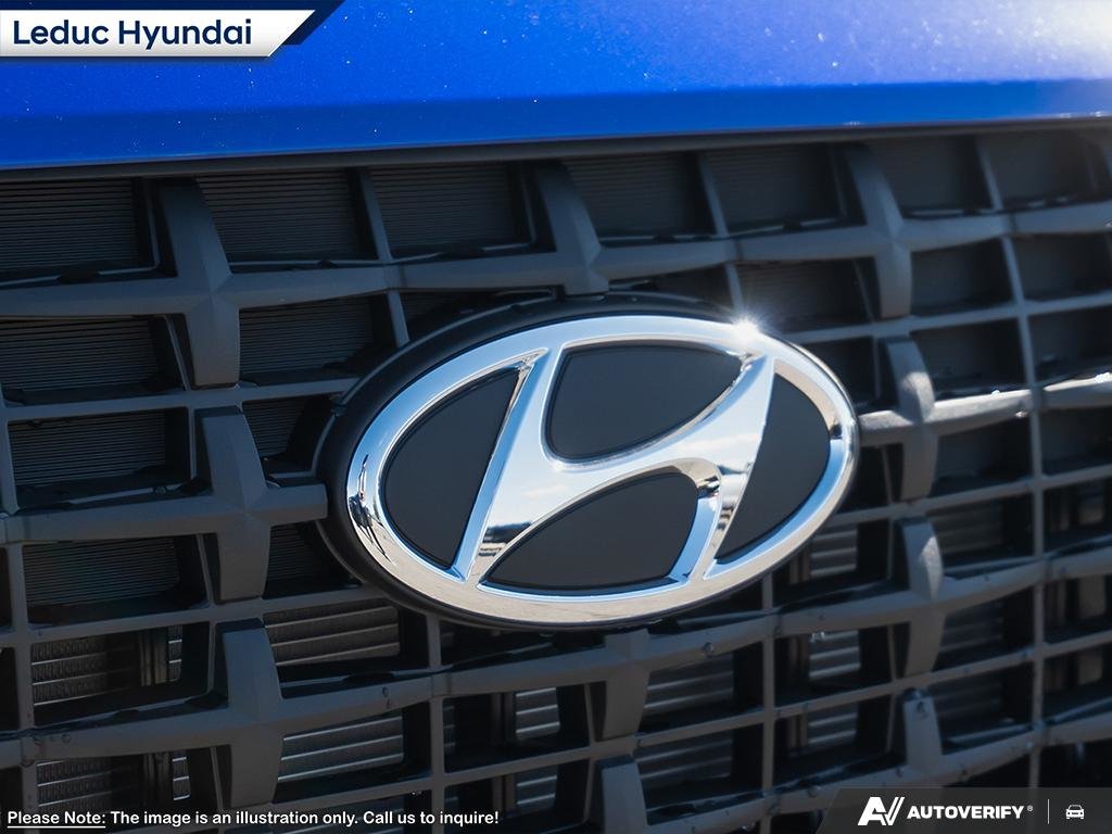 2026 Hyundai Venue Essential Two-tone in Leduc, Alberta - 9 - w1024h768px
