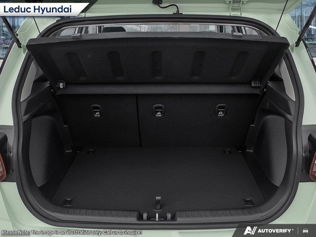 2026 Hyundai Venue Preferred Two-tone-6