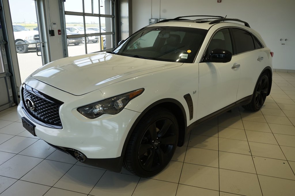 2017  QX70 Sport in Leduc, Alberta - 1 - w1024h768px