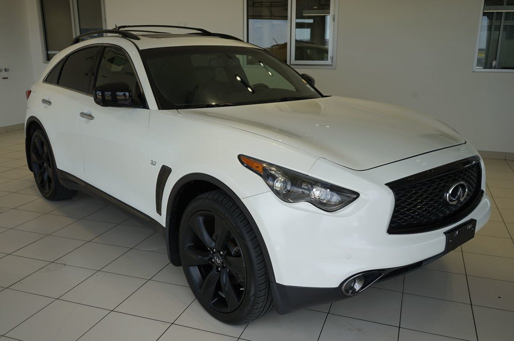 2017  QX70 Sport in Leduc, Alberta - 9 - w1024h768px