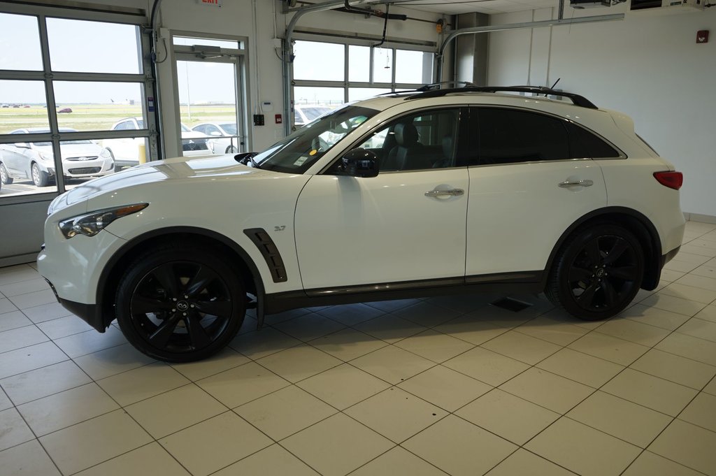 2017  QX70 Sport in Leduc, Alberta - 3 - w1024h768px