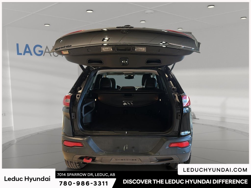 2018 Jeep Cherokee Trailhawk in Leduc, Alberta - 6 - w1024h768px