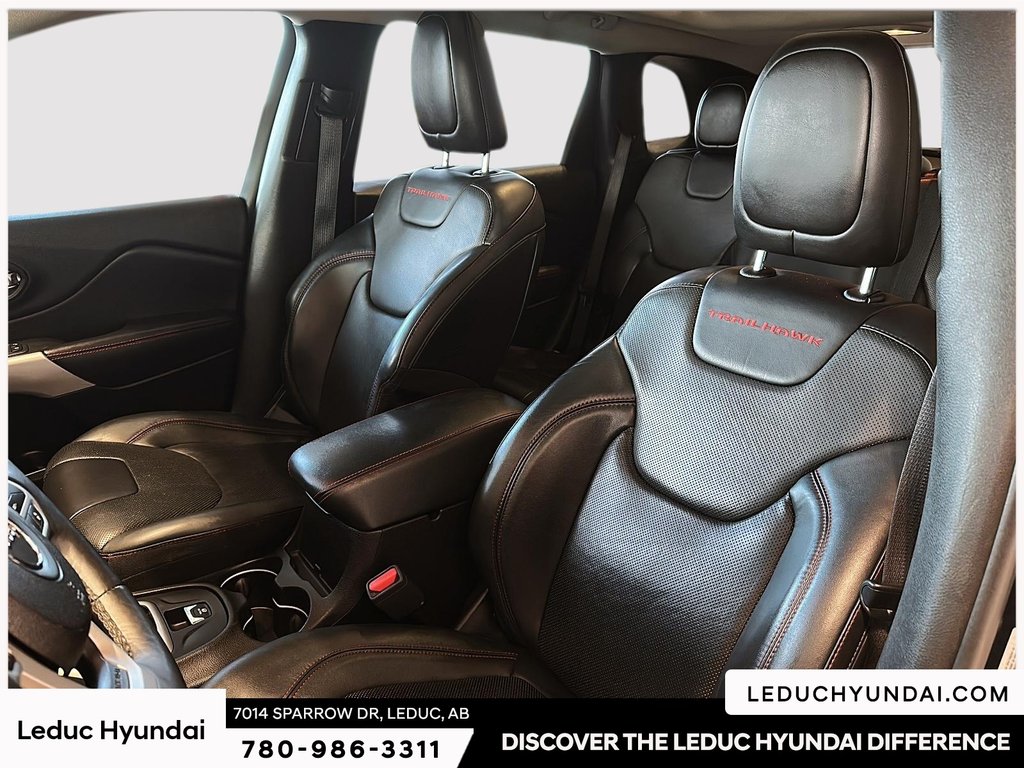 2018 Jeep Cherokee Trailhawk in Leduc, Alberta - 9 - w1024h768px