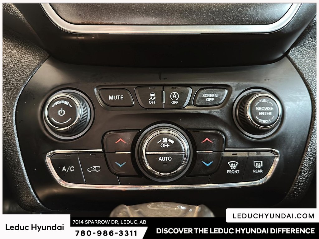 2019 Jeep Cherokee Trailhawk in Leduc, Alberta - 22 - w1024h768px