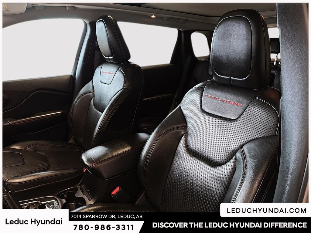 2019 Jeep Cherokee Trailhawk in Leduc, Alberta - 9 - w1024h768px