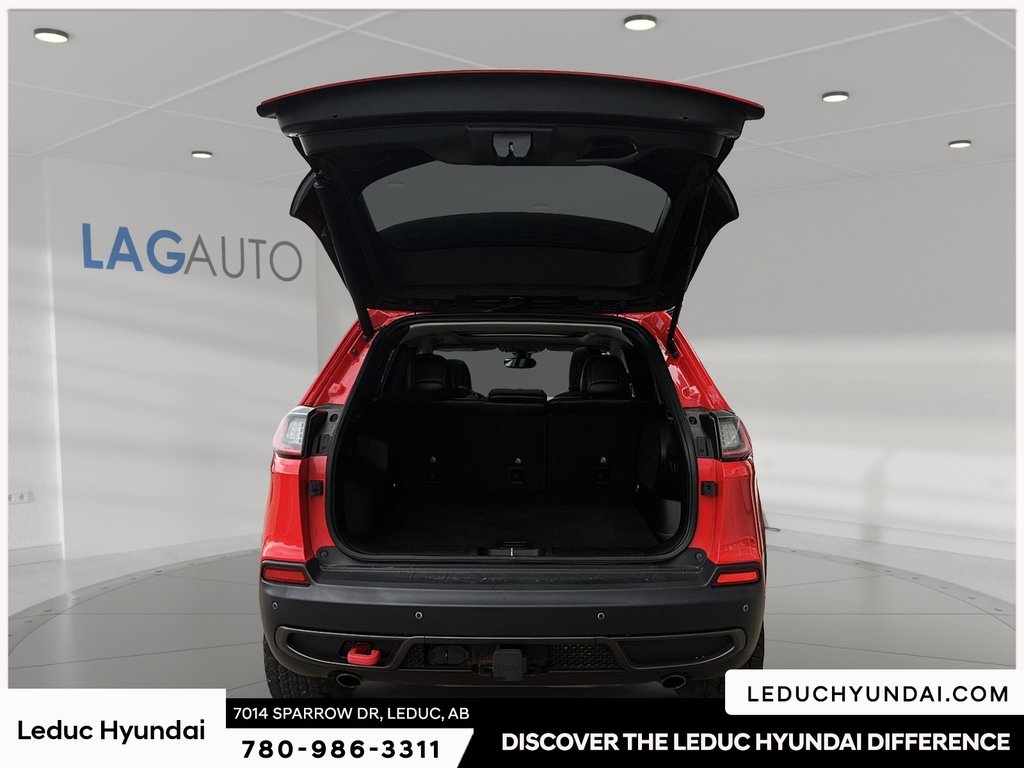 2019 Jeep Cherokee Trailhawk in Leduc, Alberta - 6 - w1024h768px