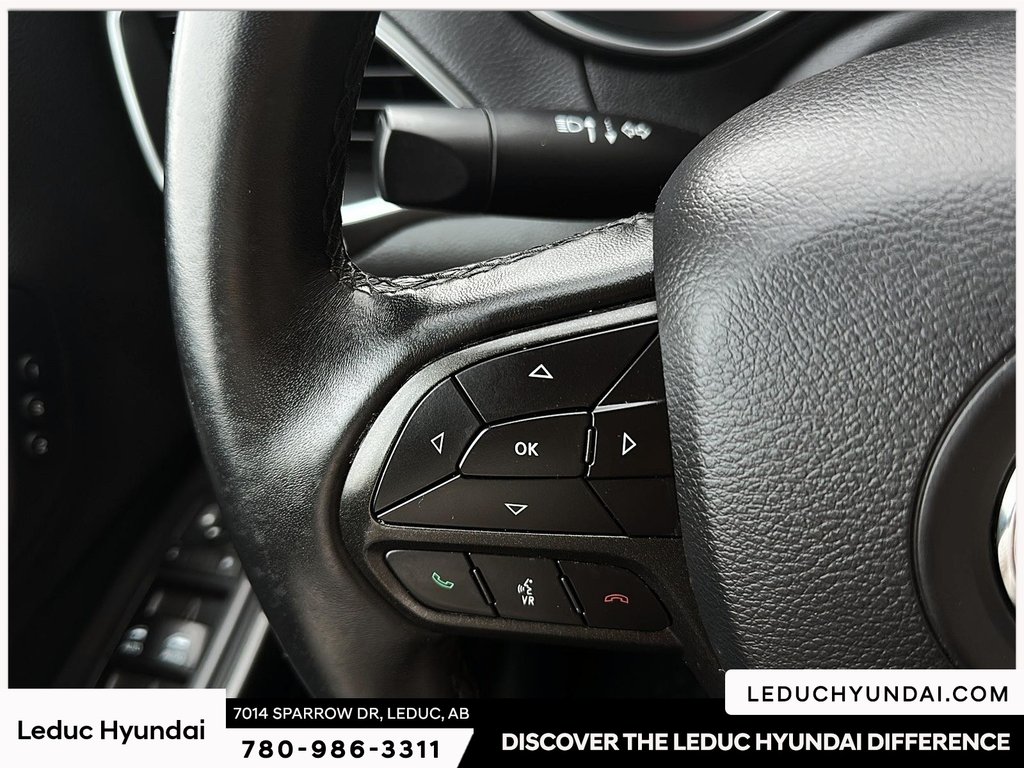 2019 Jeep Cherokee Trailhawk in Leduc, Alberta - 16 - w1024h768px