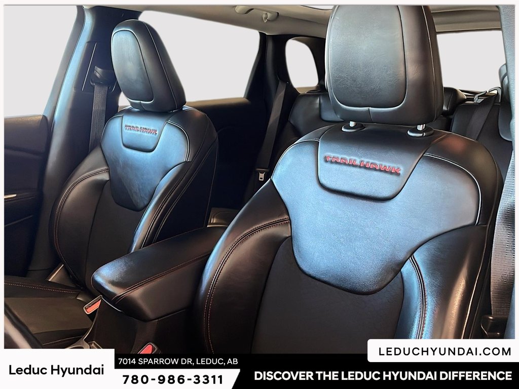 2020 Jeep Cherokee Trailhawk in Leduc, Alberta - 8 - w1024h768px