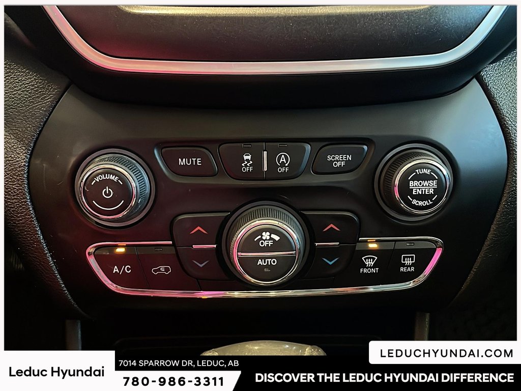 2020 Jeep Cherokee Trailhawk in Leduc, Alberta - 19 - w1024h768px