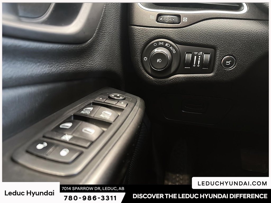 2020 Jeep Cherokee Trailhawk in Leduc, Alberta - 21 - w1024h768px